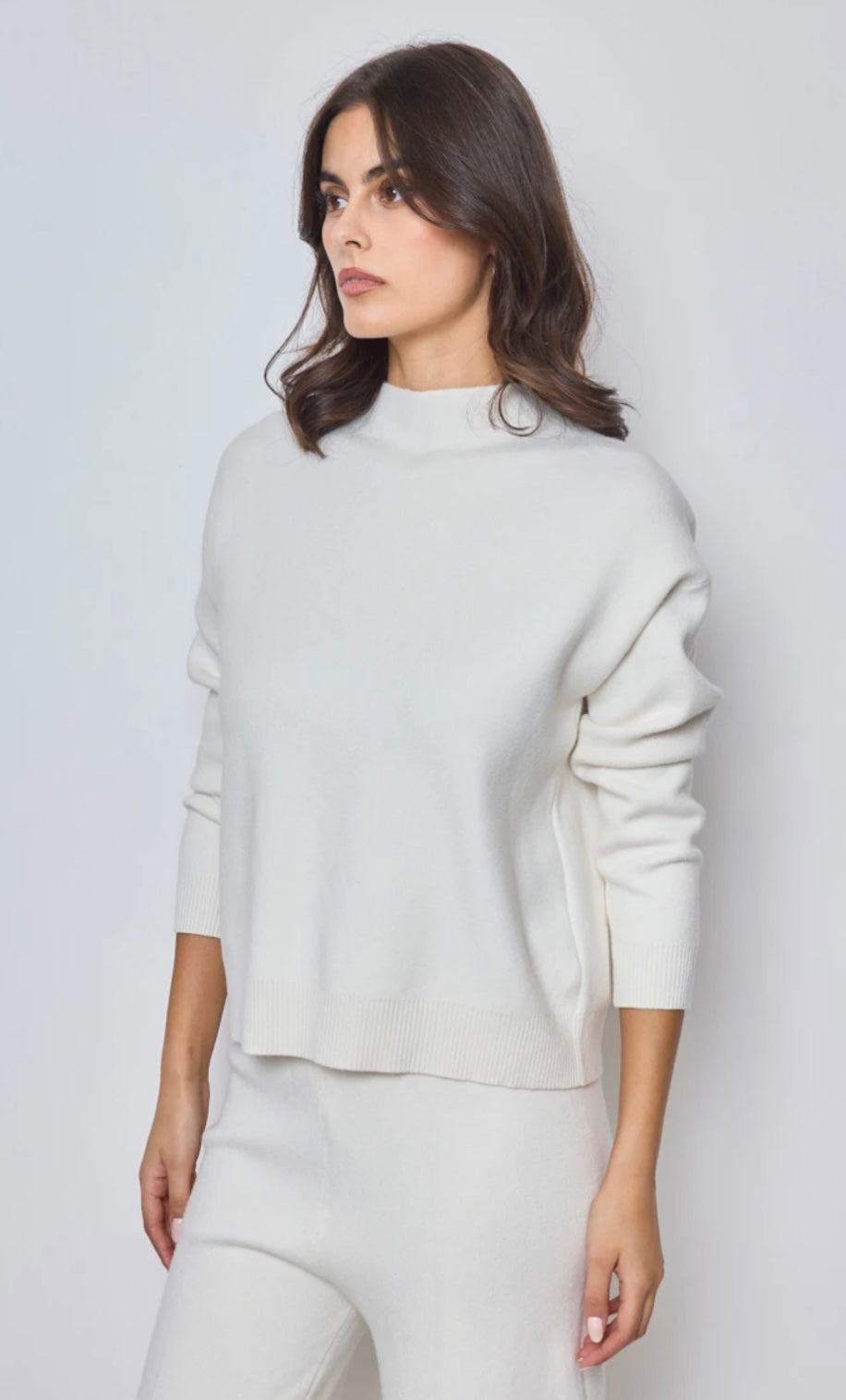 Daniella Pulli White