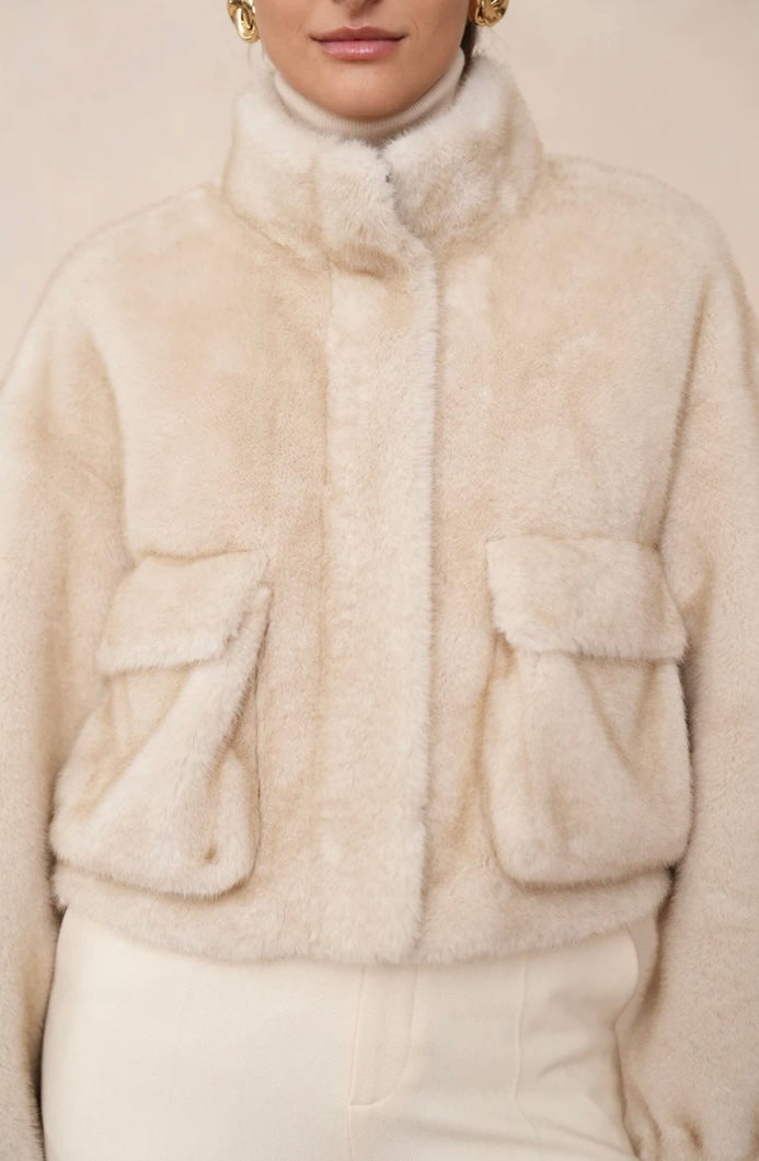 Flurona Coat White