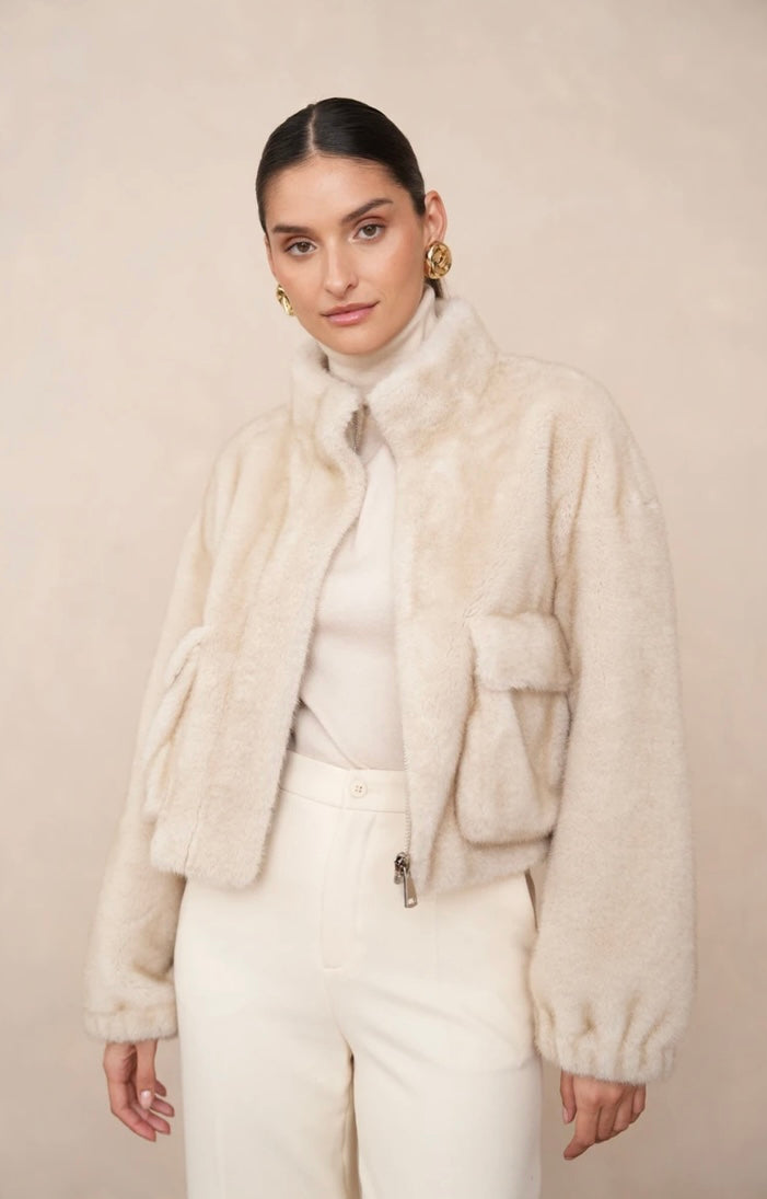 Flurona Coat White