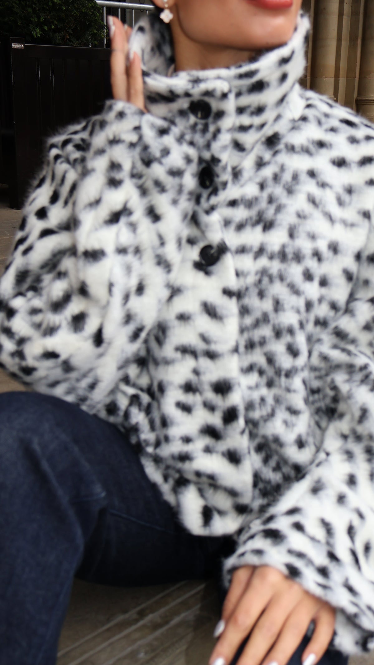 Leane White Leo